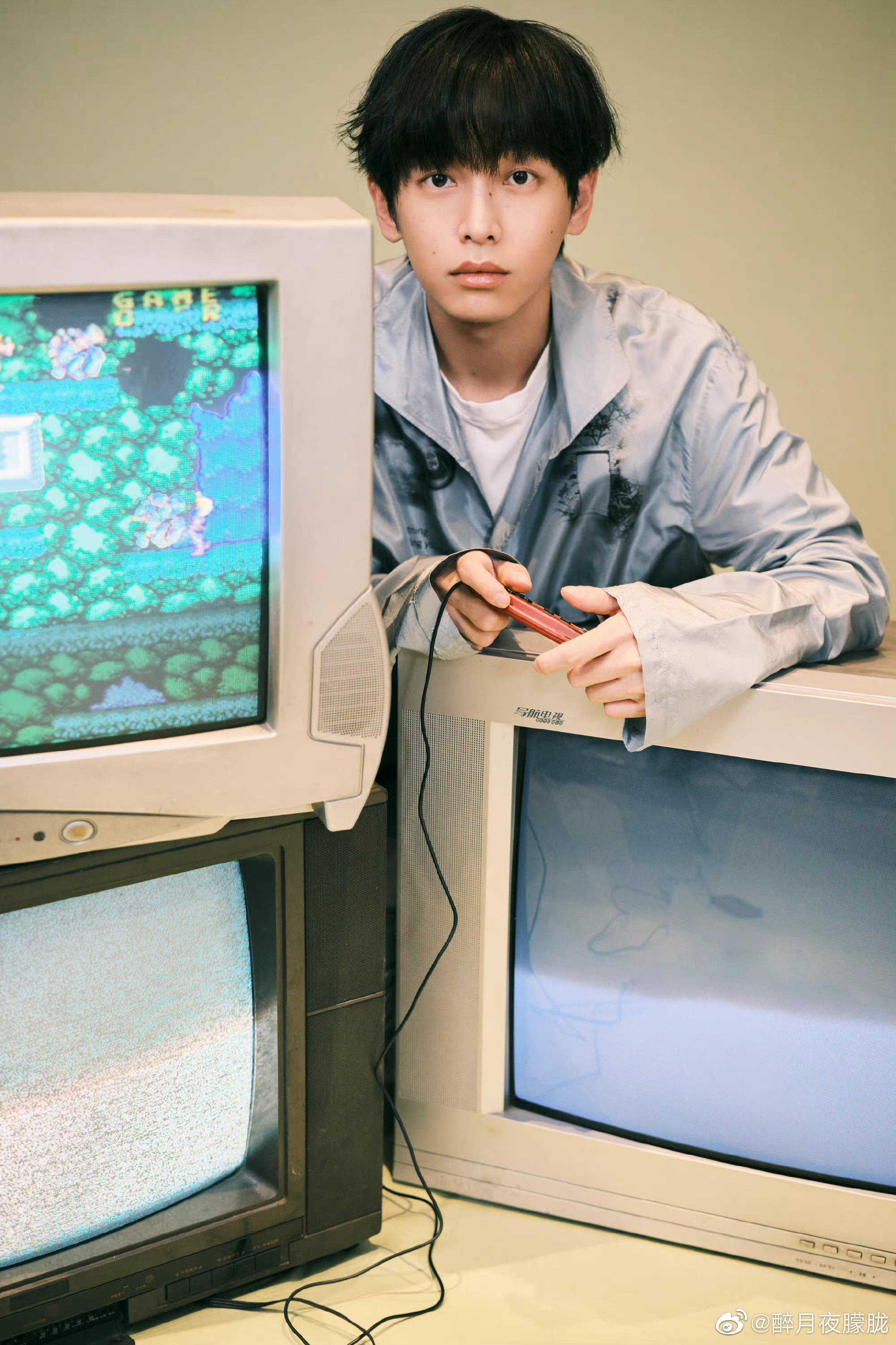 彭昱畅这呆萌干净的眼神,哪里像是28岁,分明就是18岁的大男孩