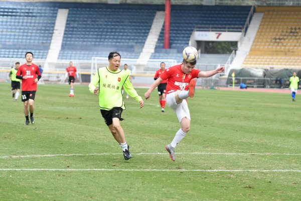 【足球】庆祝澳门回归22周年，这场足球赛浓缩了历史和情怀休闲区蓝鸢梦想 - Www.slyday.coM