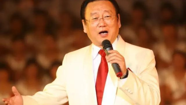 蒋大为:回国演出曾被排挤,妻子对他不离不弃,如今75岁备受争议|蒋大为|张佩君|杨曼_新浪新闻