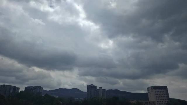 果然视频|延时摄影:一场雷雨过后,济南天空云团翻卷|雷雨|延时摄影_新浪新闻