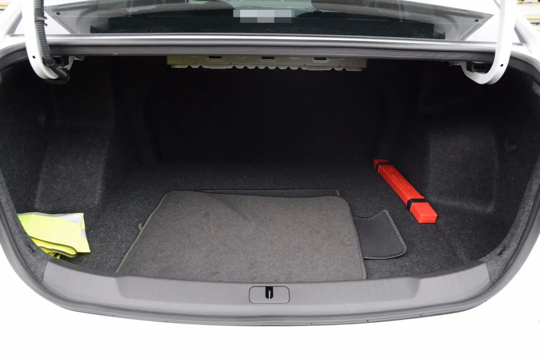 市面上门槛最低的合资48V，试驾科鲁泽RS 轻混车型