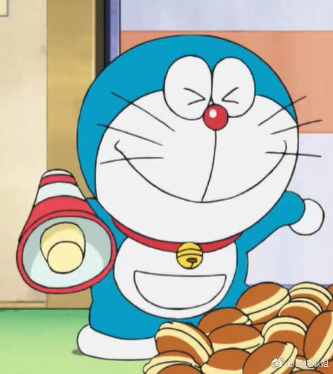 哆啦a梦最爱的铜锣烧霍格莫德小镇的黄油啤酒老友们围坐吃的披萨