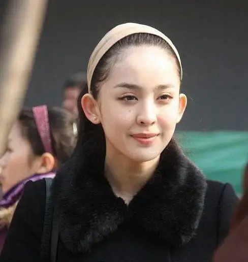 娜扎北影素人时期艺考生图 真的越素越美,这颜值不是吹的__财经头条