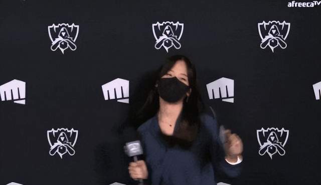 RNG首败后,LCK女主持现场跳舞庆祝,DRX发文嘲讽LPL休闲区蓝鸢梦想 - Www.slyday.coM RNG首败后,LCK女主持现场跳舞庆祝,DRX发文嘲讽LPL休闲区蓝鸢梦想 - Www.slyday.coM