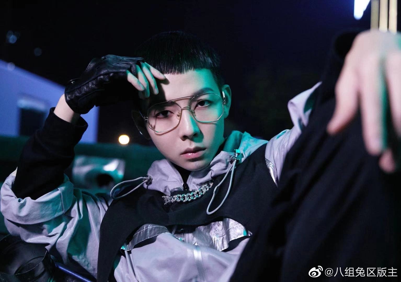 胡夏《追光吧哥哥》一公造型曝光……_高清图集_新浪网