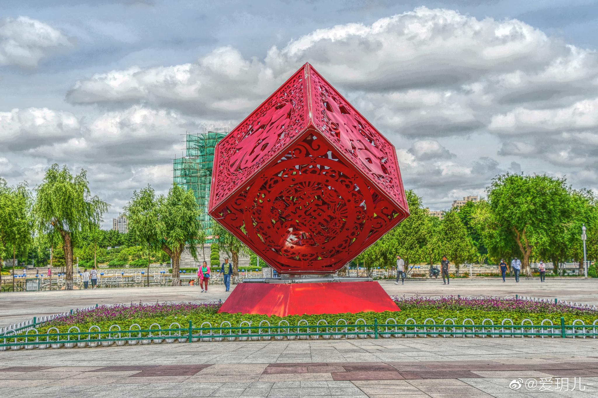 通辽市西拉木伦公园中国风雕塑