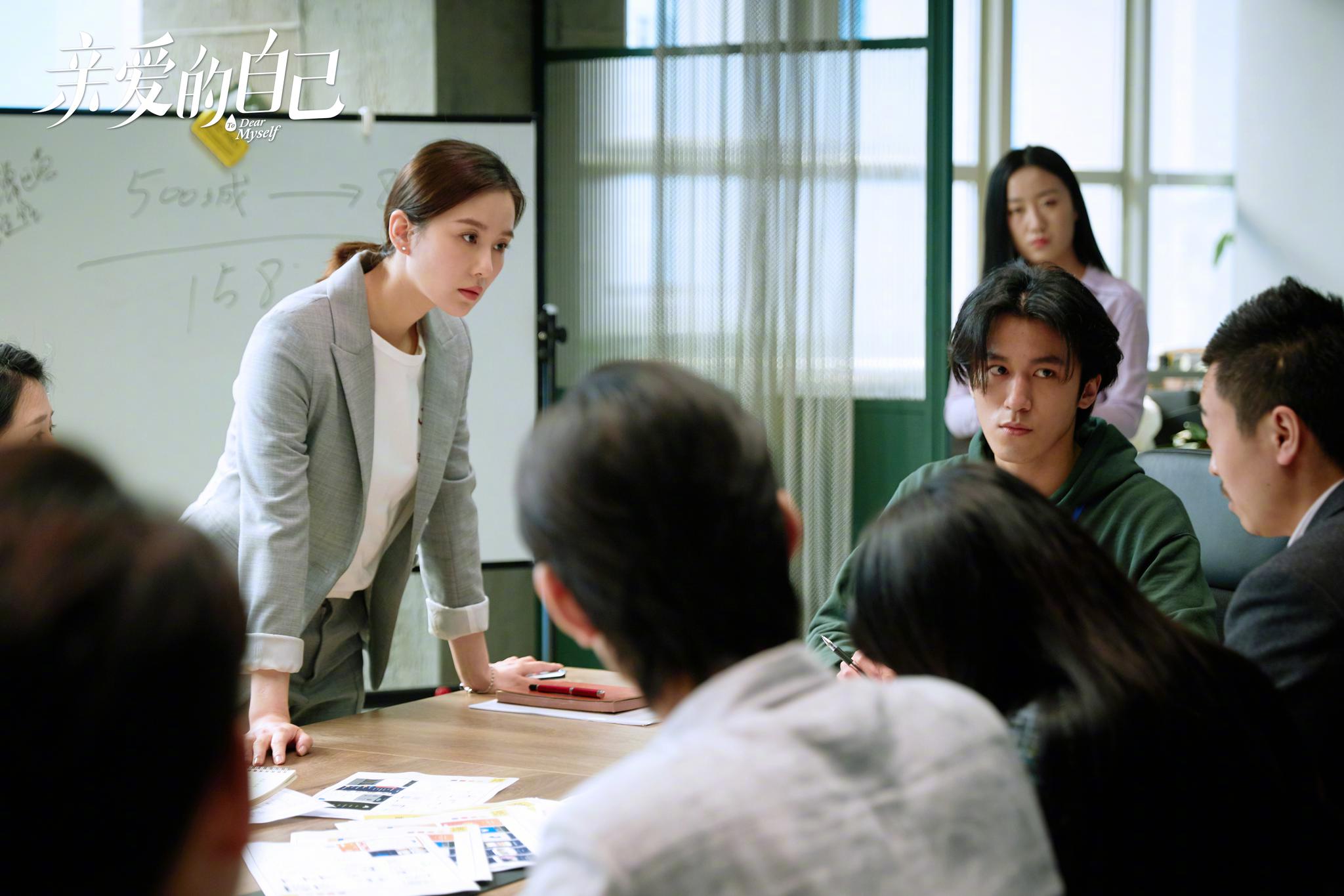 今晚七点半……|金鹰|阚清子|彭冠英_新浪新闻