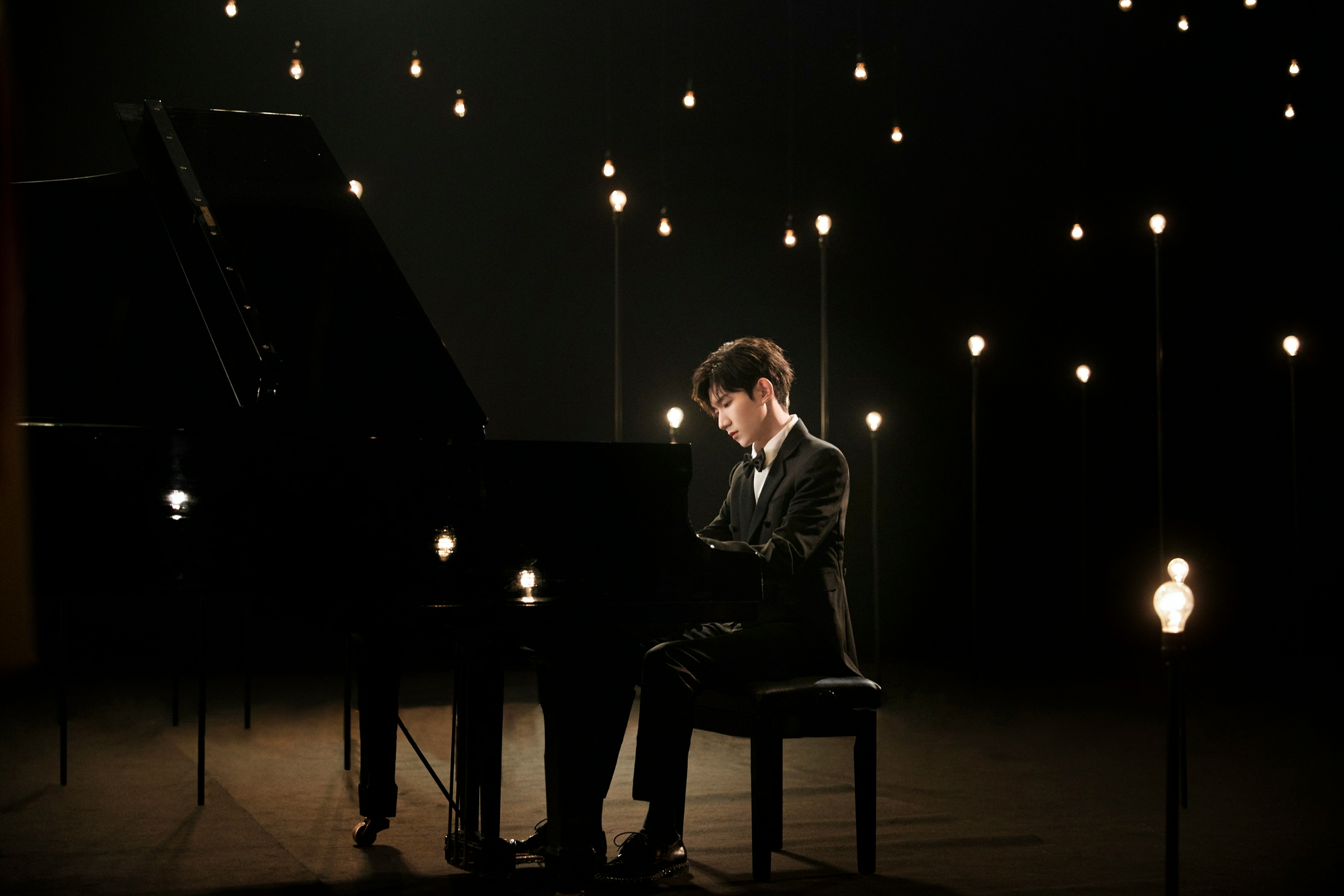 王源穿过寒冬拥抱你主题曲mv花絮图