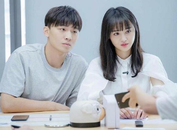 郑爽给金晨邓伦道歉做节目不如杨幂明智自己也曾是八卦受害者