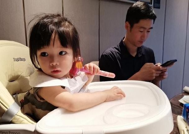 王励勤喜得二胎,老婆因病住院,婉拒领导邀请,领导:她得痔疮?