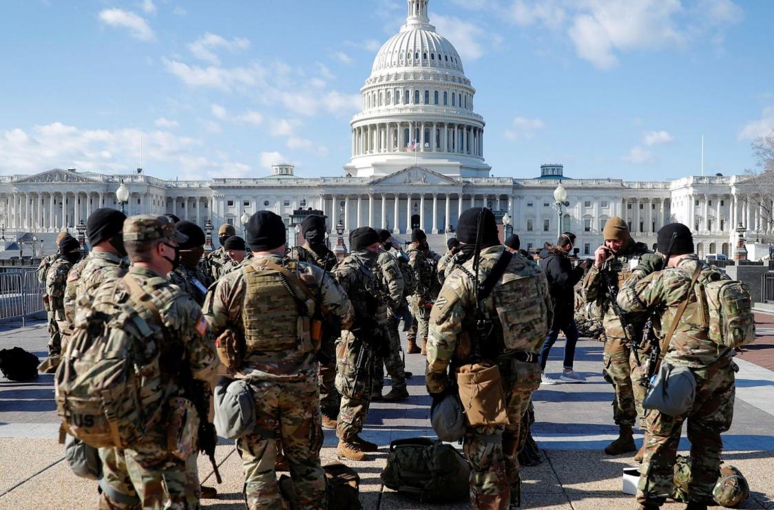 发起新冷战把中国打垮