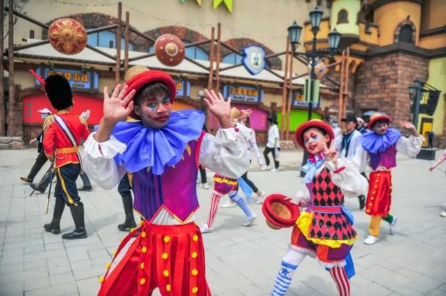 权威公布2022全年放假安排！不出济南的“全球”打卡攻略带你“一秒出国”，刷爆朋友圈！休闲区蓝鸢梦想 - Www.slyday.coM