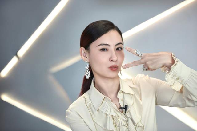 乘风破浪的姐姐第二季那英气场大张柏芝开口跪杜华又惹事了