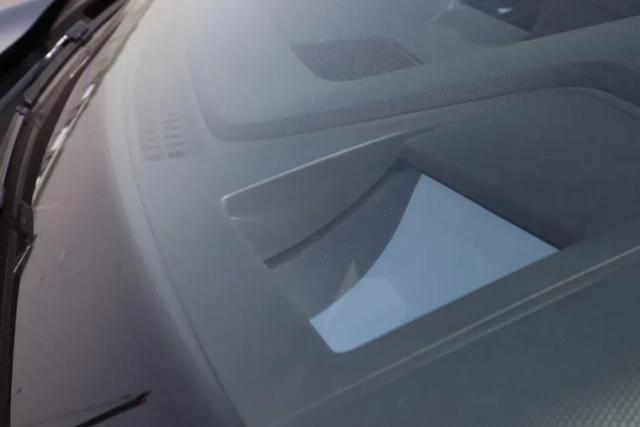 首试吉利豪越：MPV味浓郁的大SUV，开起来却像个灵活的胖子