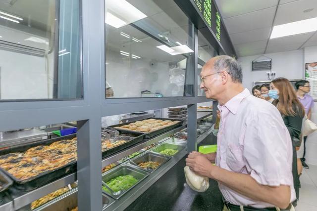 解决“旧老小难”问题、精细化管理、持续打造高端商务……静安未来将继续卓越发展休闲区蓝鸢梦想 - Www.slyday.coM 解决“旧老小难”问题、精细化管理、持续打造高端商务……静安未来将继续卓越发展休闲区蓝鸢梦想 - Www.slyday.coM