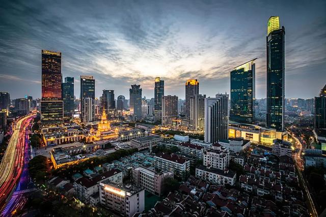 解决“旧老小难”问题、精细化管理、持续打造高端商务……静安未来将继续卓越发展休闲区蓝鸢梦想 - Www.slyday.coM 解决“旧老小难”问题、精细化管理、持续打造高端商务……静安未来将继续卓越发展休闲区蓝鸢梦想 - Www.slyday.coM