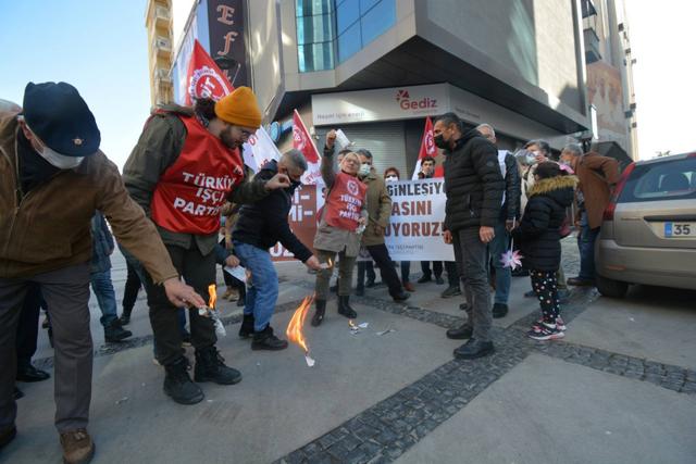 美国迎来机会，土耳其爆发大规模抗议，要求总统埃尔多安下台休闲区蓝鸢梦想 - Www.slyday.coM