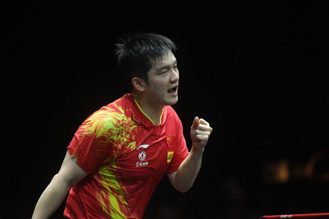 热搜第一！樊振东被扣1400分，仍排名第一休闲区蓝鸢梦想 - Www.slyday.coM