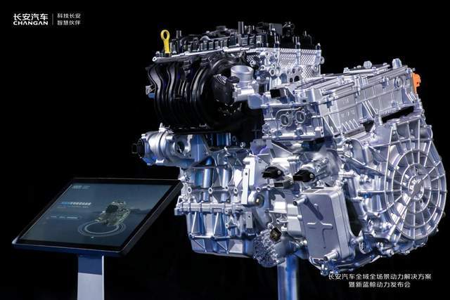 当外国品牌重新玩起燃油车却遭当头一棒 长安的发动机热效率创新高-新