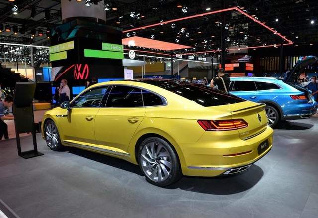 新款大众cc亮相广州车展,网友:换壳车注定难畅销