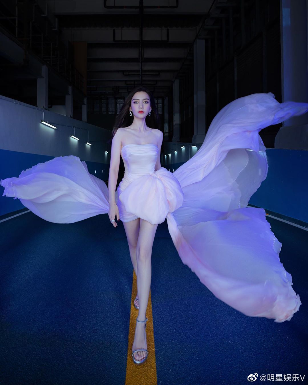 极品宝贝无敌妻在哪一章楚飞扬知道江山兄弟是嚣张宝宝 楚飞扬是如何发现江山兄弟身份的