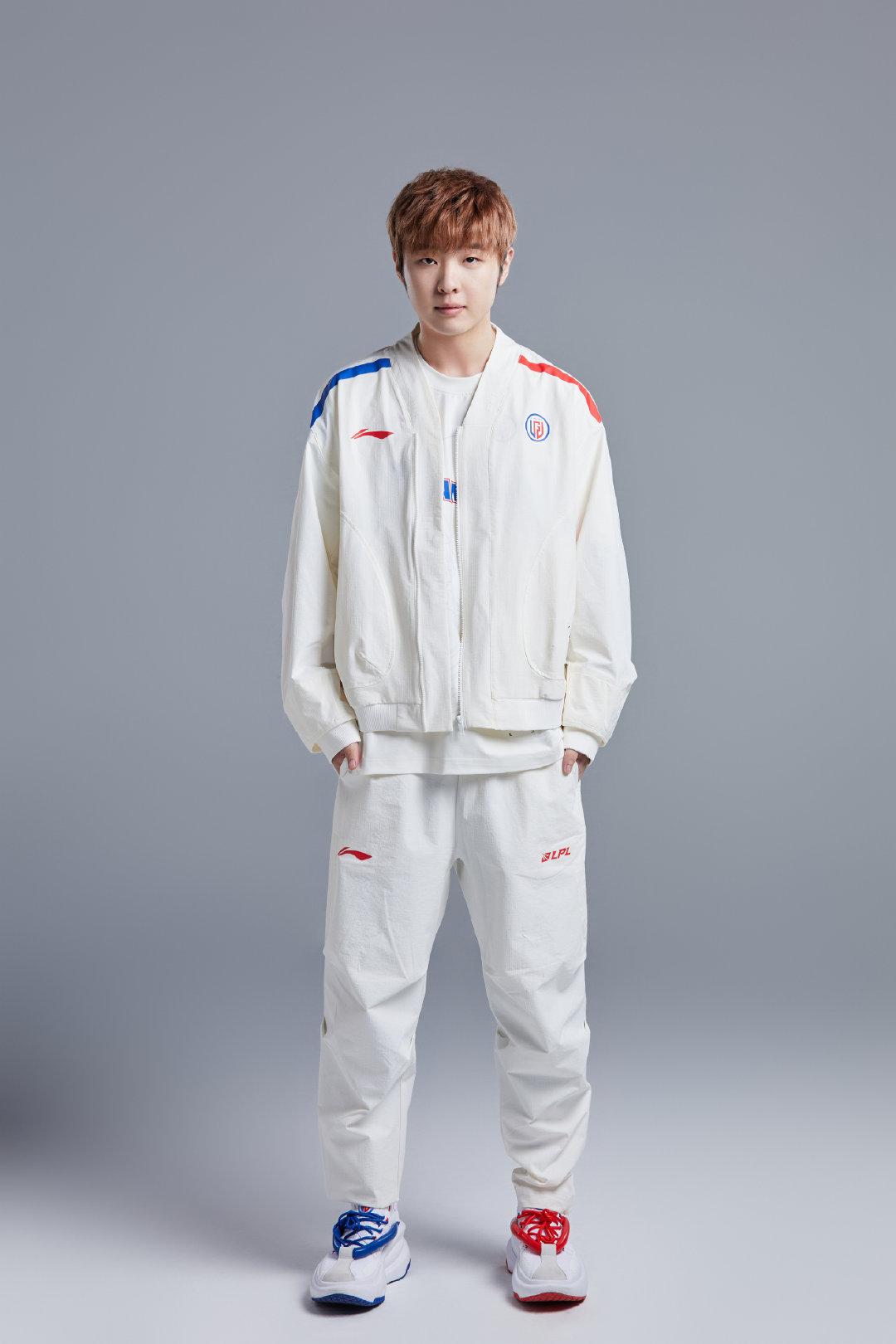 大家觉得今年的国风设计队服长袖款怎么样__财经头条