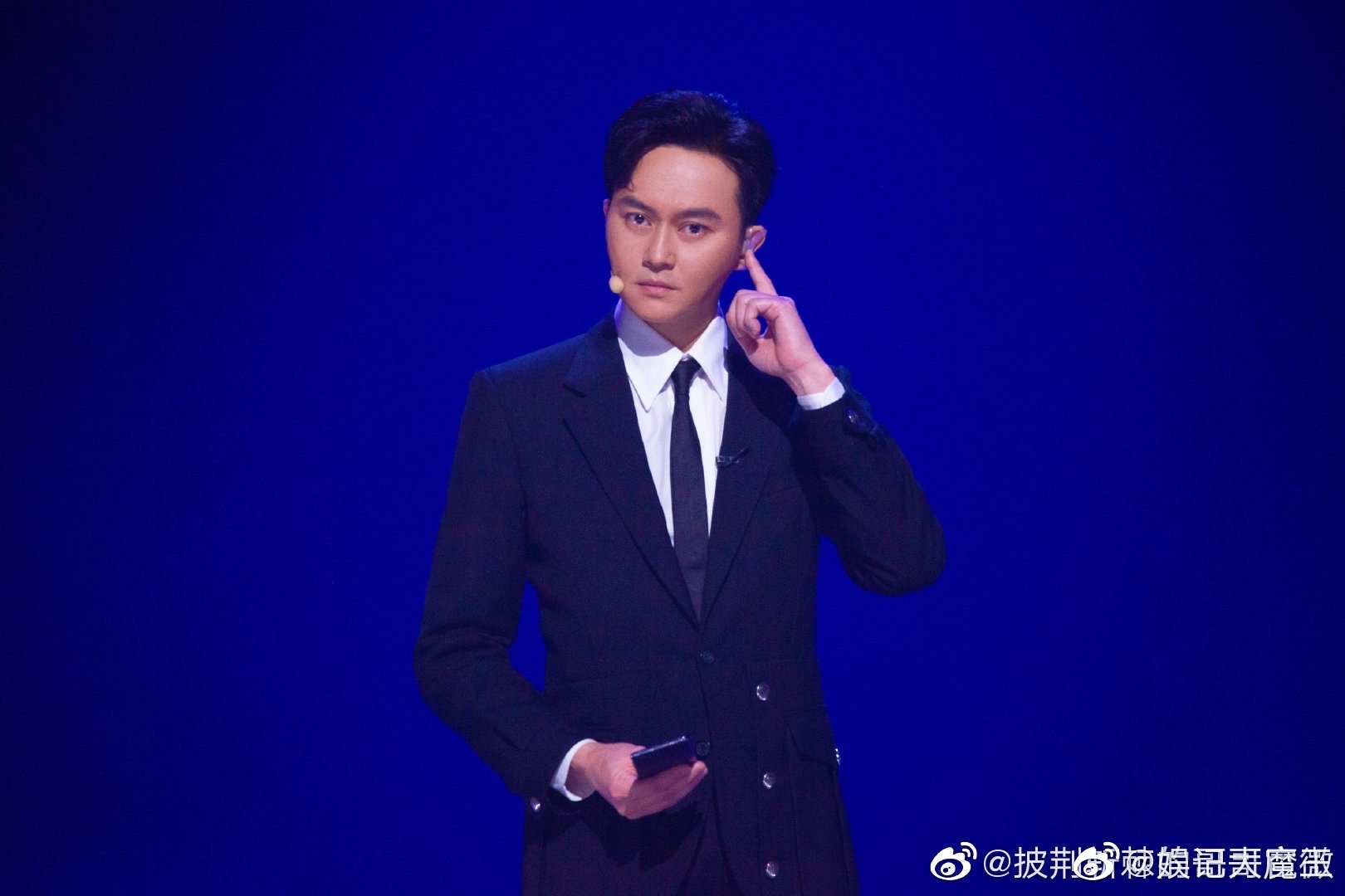 张智霖说地球上最好玩的玩具就是手机!_高清图集_新浪网