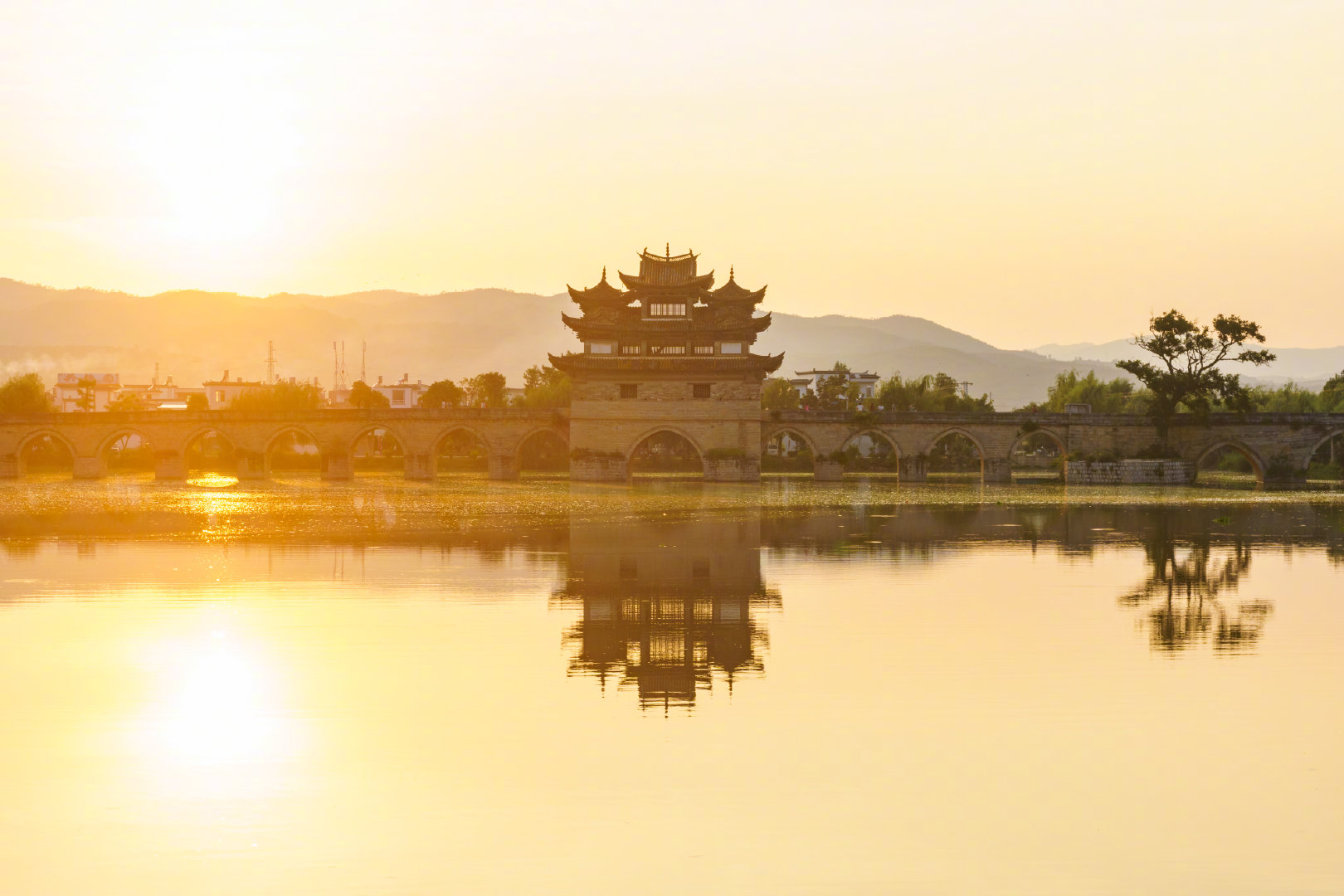 建水县是云南省红河哈尼族彝族自治州下辖的县之一
