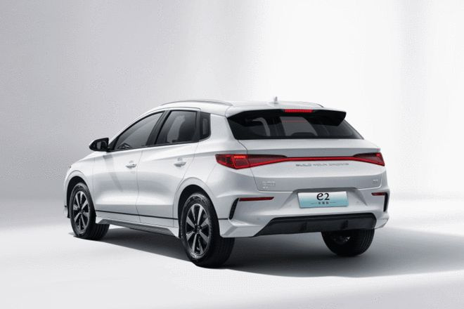 比亚迪e2荣耀版正式上市海洋美学设计带来全新驾乘体验