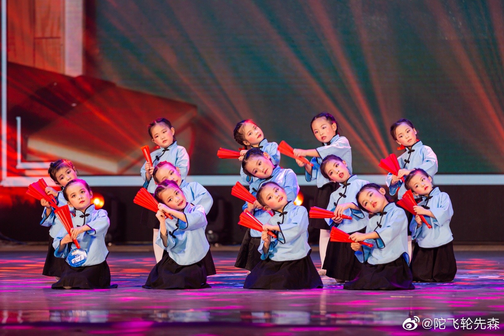 艺术校园小荷花优秀舞蹈节目展演广西区