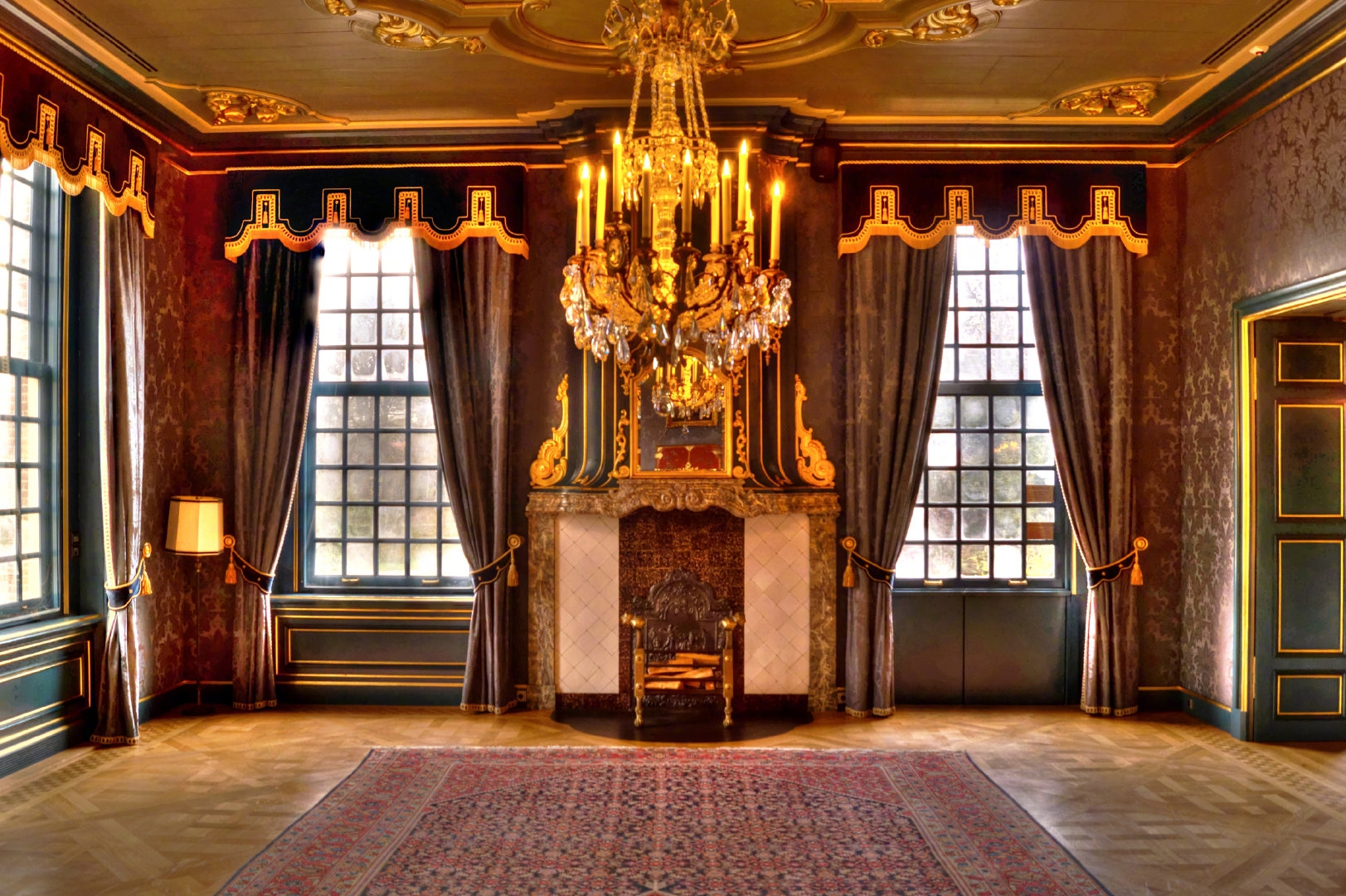 斯德哥尔摩王宫即瑞典皇宫,其历史始于中世纪,最早是一个军事堡垒