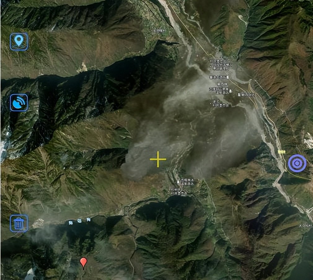 众星为泸定地震祈福，丁真 戚薇发文，四川消防已赶往泸定县救援休闲区蓝鸢梦想 - Www.slyday.coM