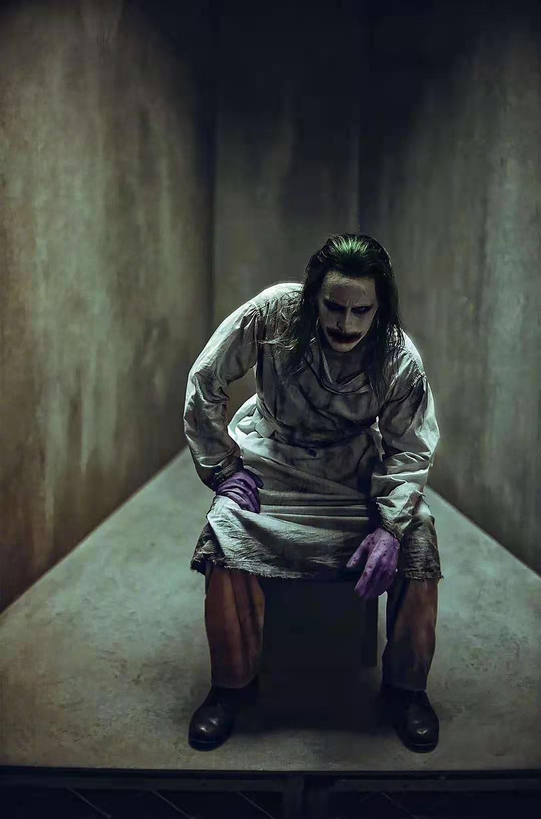 郑恺晒与扎导合影他是dc原子侠网友这才是亚裔超级英雄