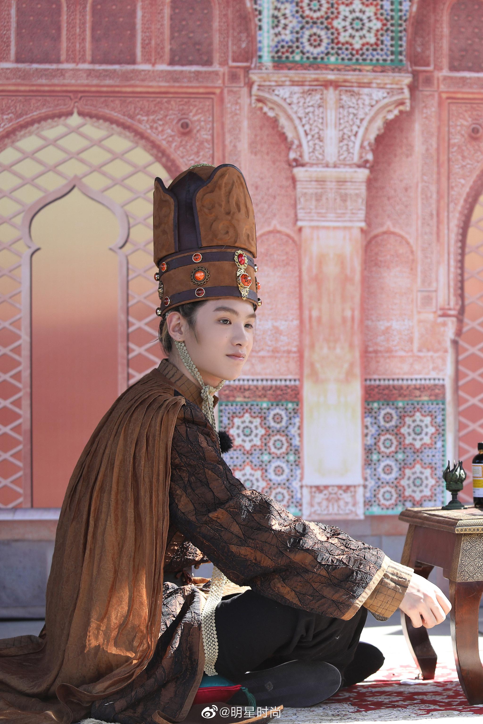 黄明昊的古装扮相从不会让人失望