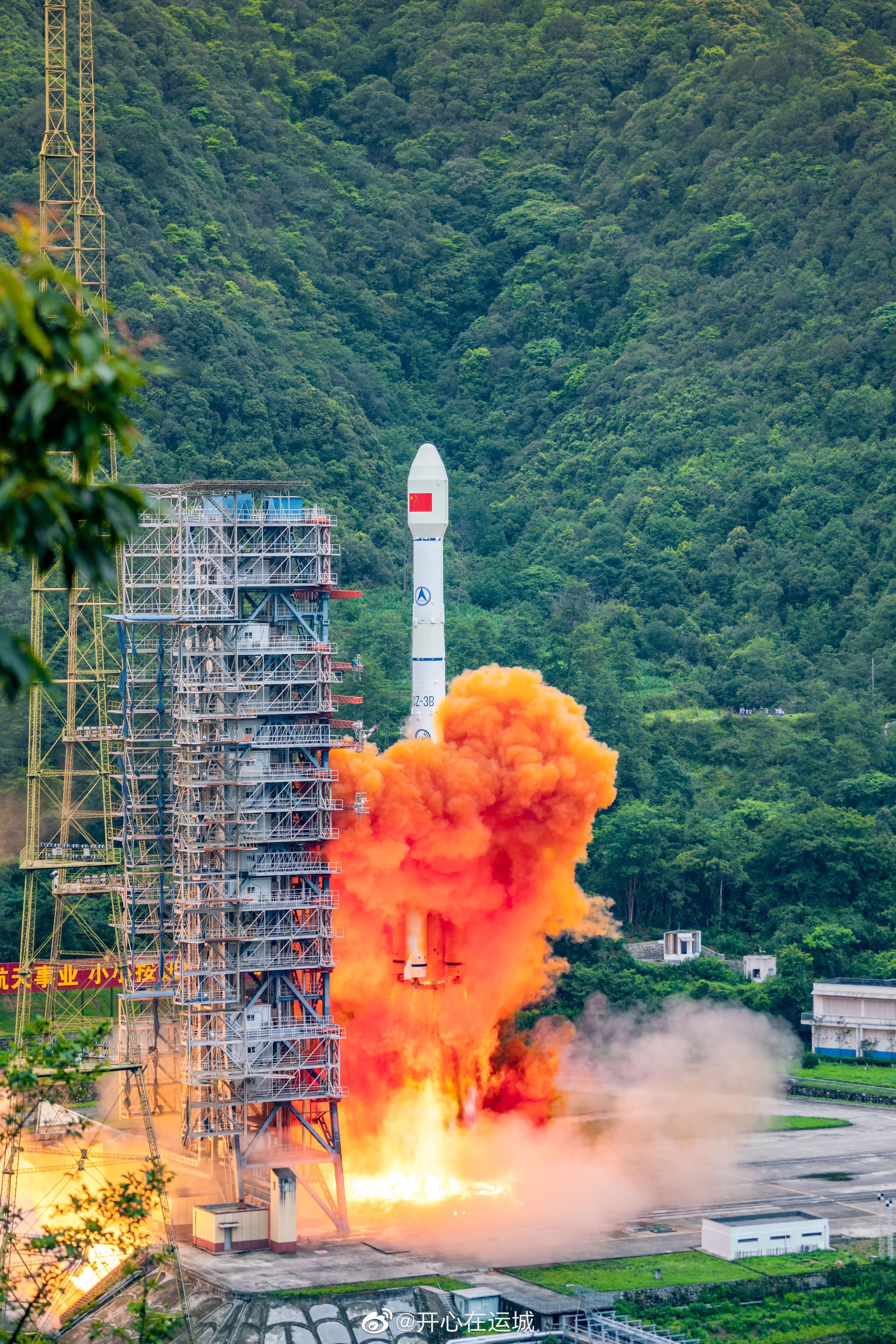 北斗三号收官之星发射现场高清大图来了!cr