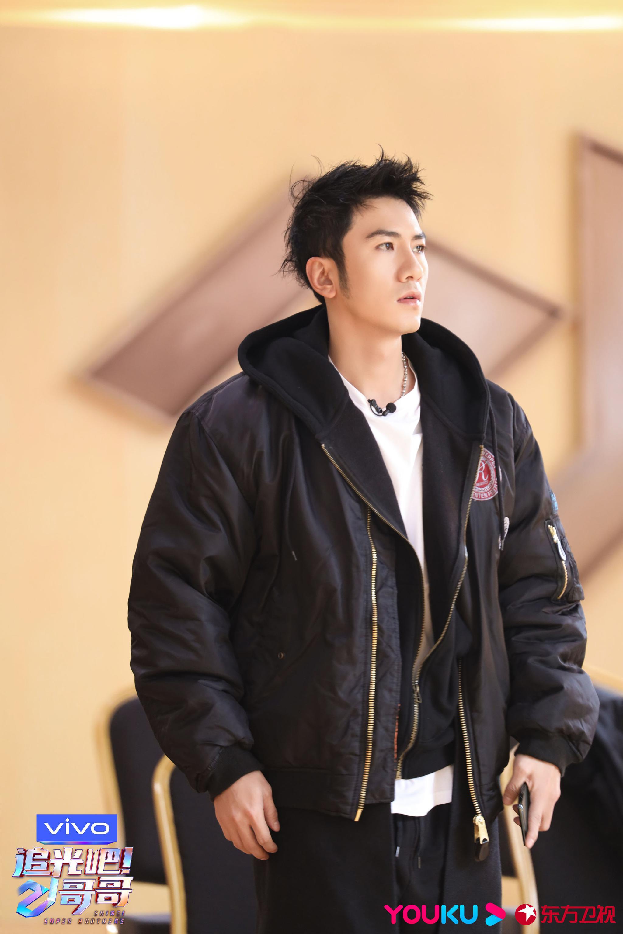 追光吧哥哥火力全开备战第一次公演精彩看点层出不穷