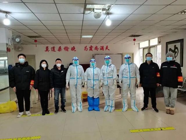 人间烟火气的背面，是他们逆行负重的身影休闲区蓝鸢梦想 - Www.slyday.coM