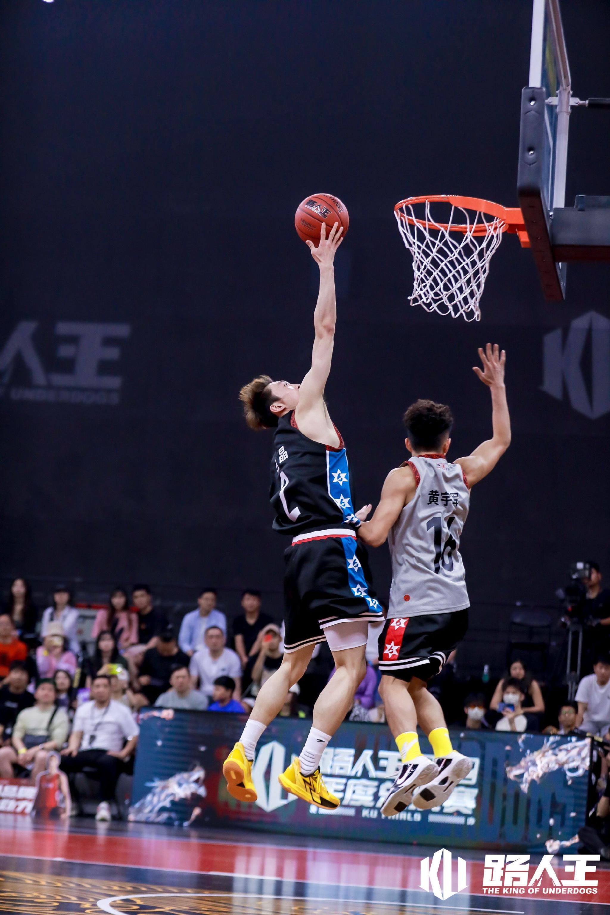 0 quick「电光火石」夺得路人王年度总冠军 67白晶