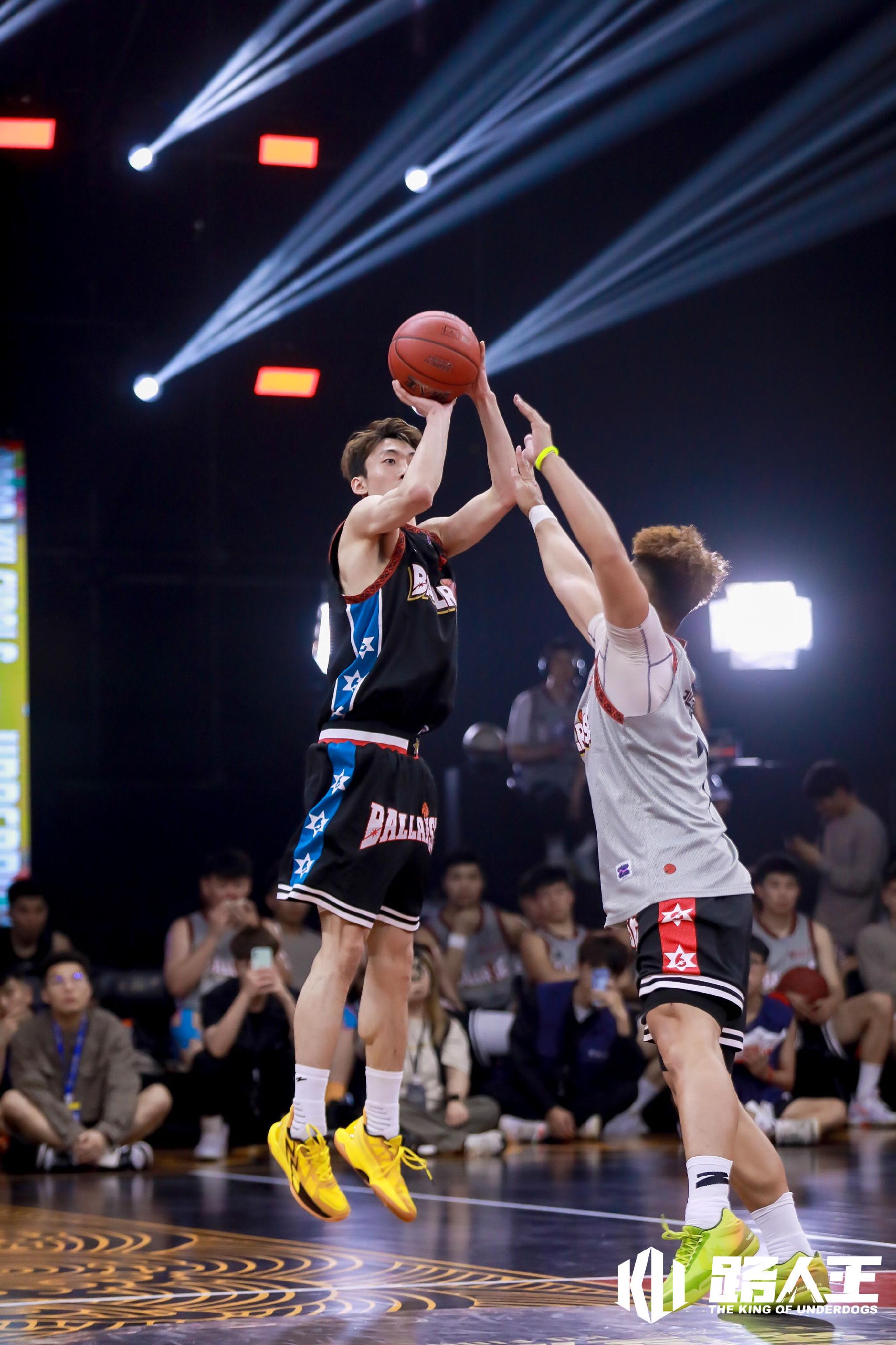 0 quick「电光火石」夺得路人王年度总冠军 67白晶