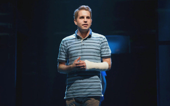 大热音乐剧《致埃文·汉森》电影版定档……_高清图集_新浪网