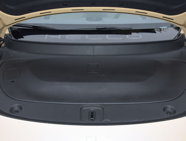 30万级华系SUV之争！阿维塔11对比智界R7谁更值？