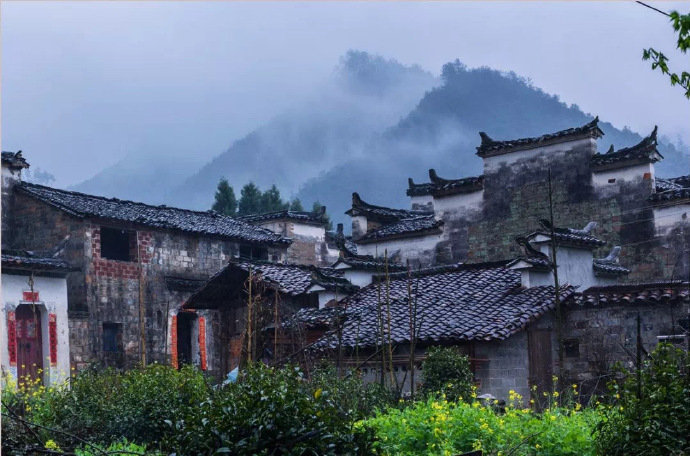 瑶里古镇,这里有的是安安静静的徽派老建筑、山水景色……__财经头条