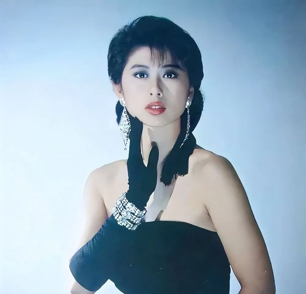 40年后,再看叶倩文和费翔,才明白也许分手才是他们最好的选择休闲区蓝鸢梦想 - Www.slyday.coM 40年后,再看叶倩文和费翔,才明白也许分手才是他们最好的选择休闲区蓝鸢梦想 - Www.slyday.coM