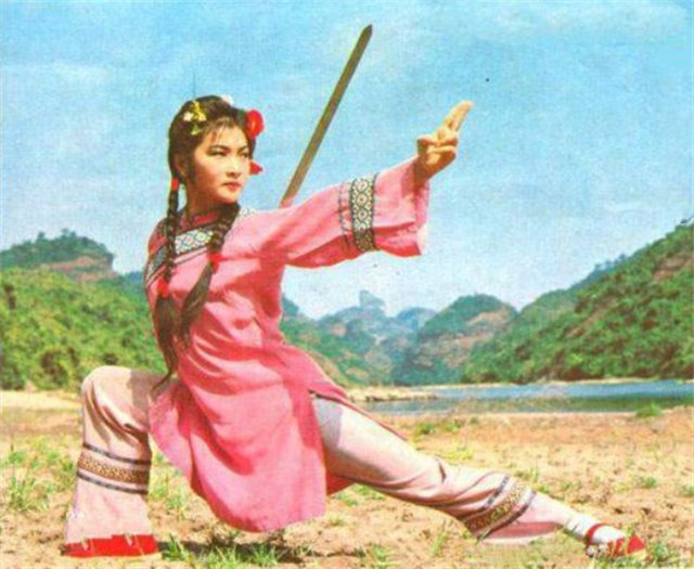 江湖人称南拳王,36年前拍了一部动作片,"膝盖跪石子"难以忘怀