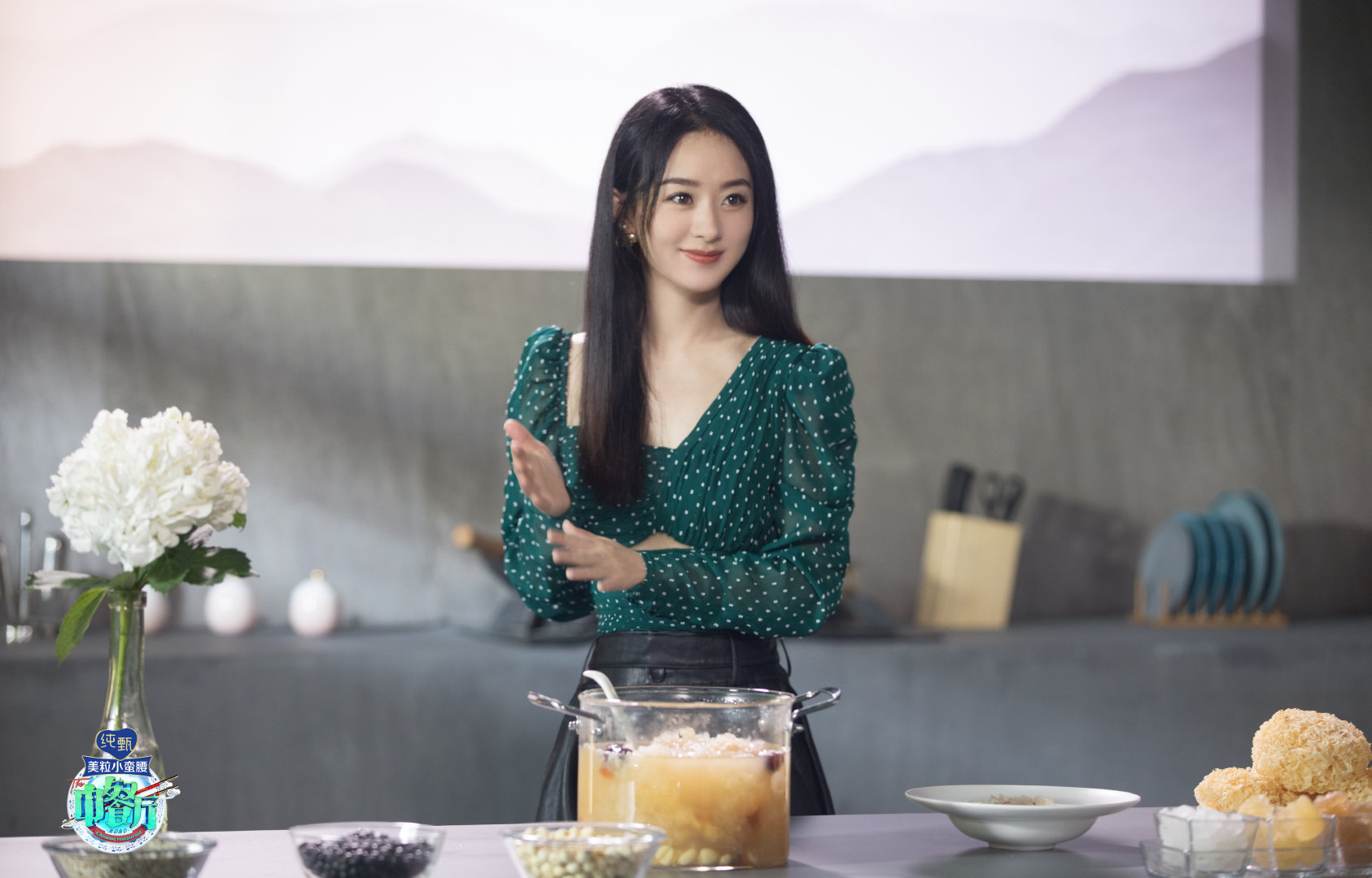 赵丽颖 花絮照,清新甜润中国味.