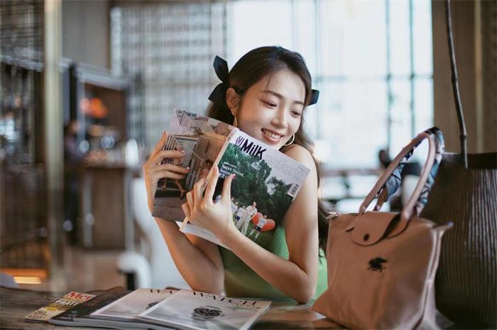 GT女神时代曹青青登上潮流大屏 与MISHIL共庆祖国华诞休闲区蓝鸢梦想 - Www.slyday.coM GT女神时代曹青青登上潮流大屏 与MISHIL共庆祖国华诞休闲区蓝鸢梦想 - Www.slyday.coM