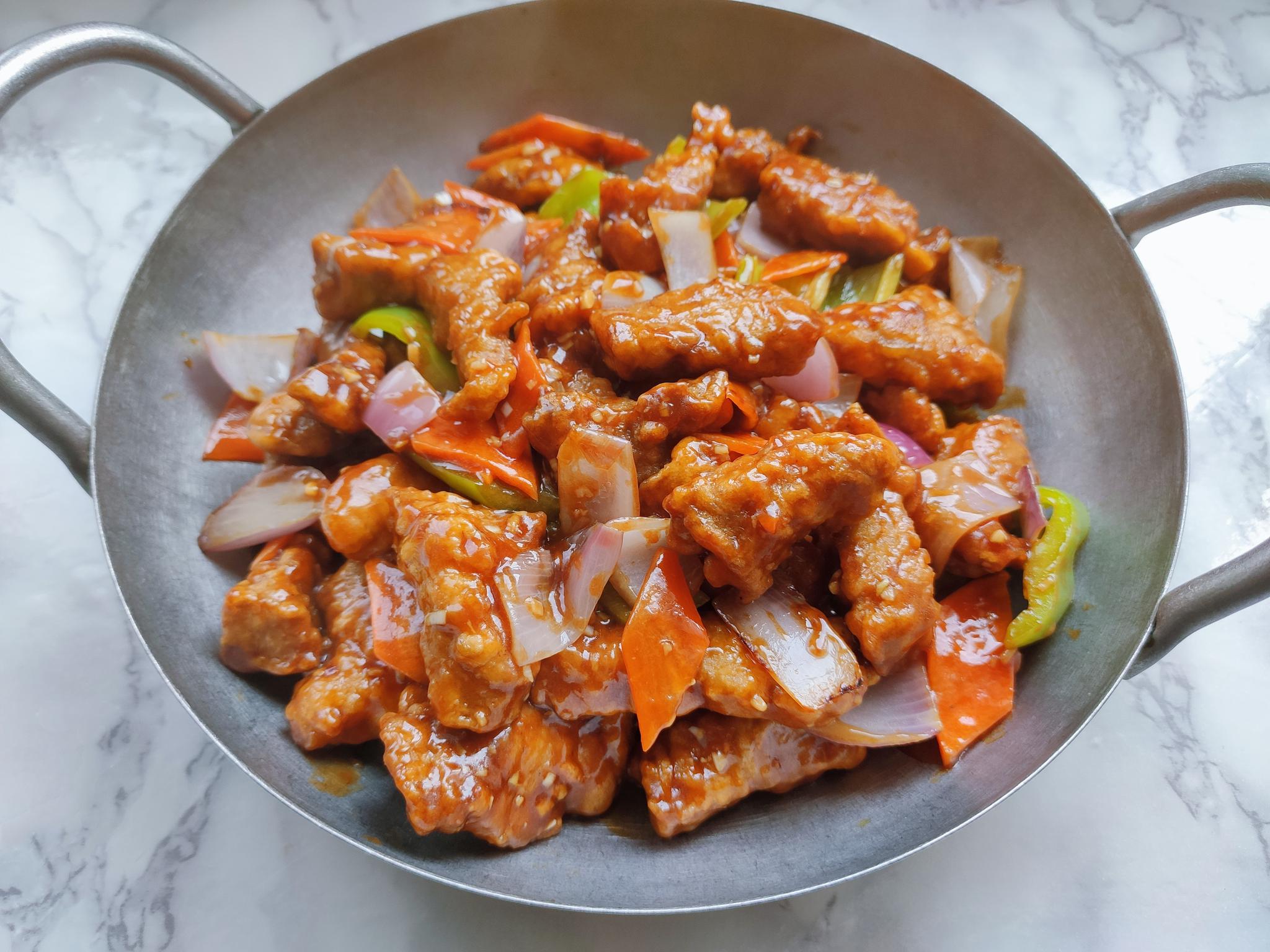 巨下饭的焦溜肉段,外焦里嫩酱香浓郁,即下酒又下饭,超好吃