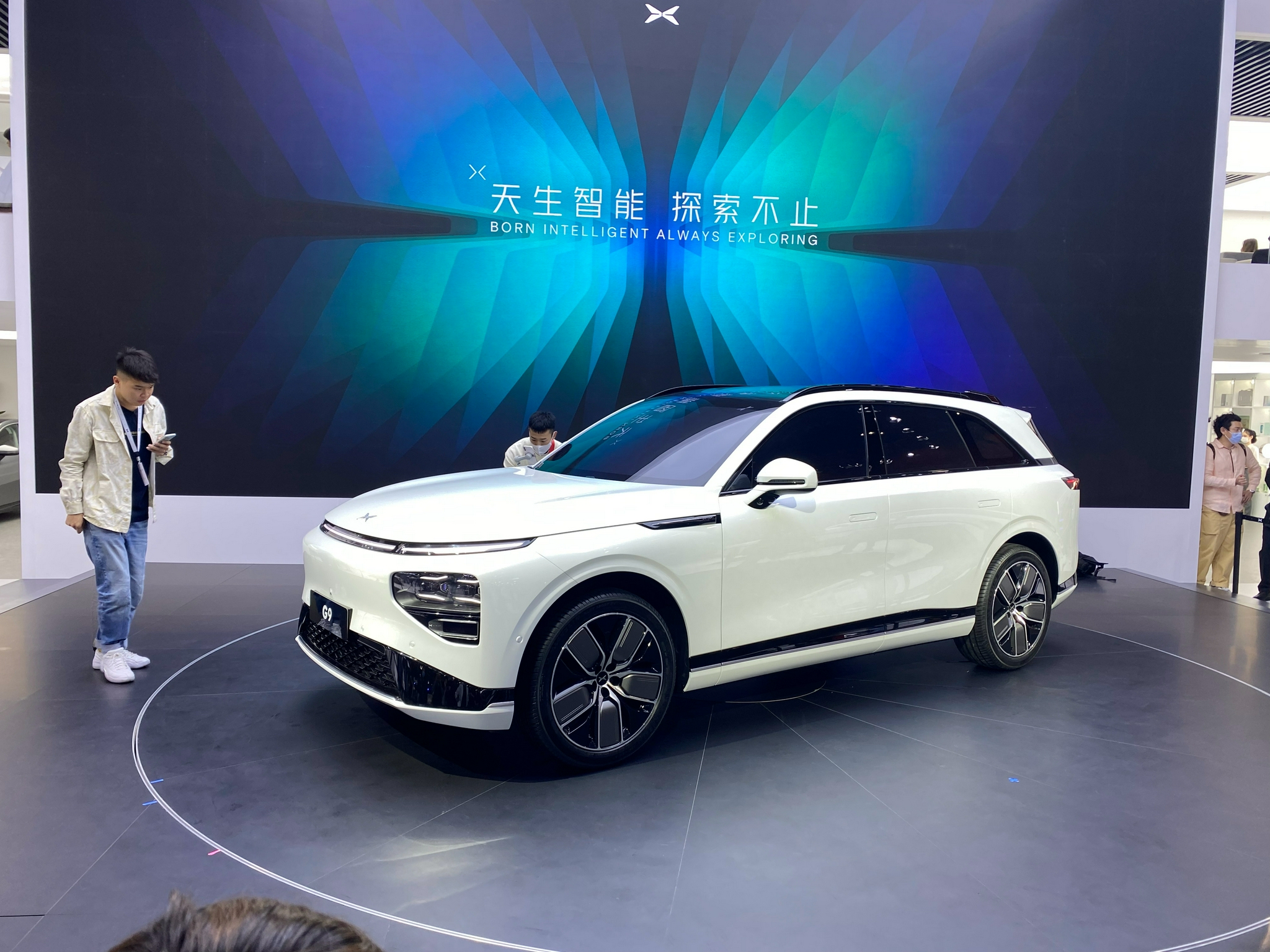 小鹏g9亮相2021广州车展啦