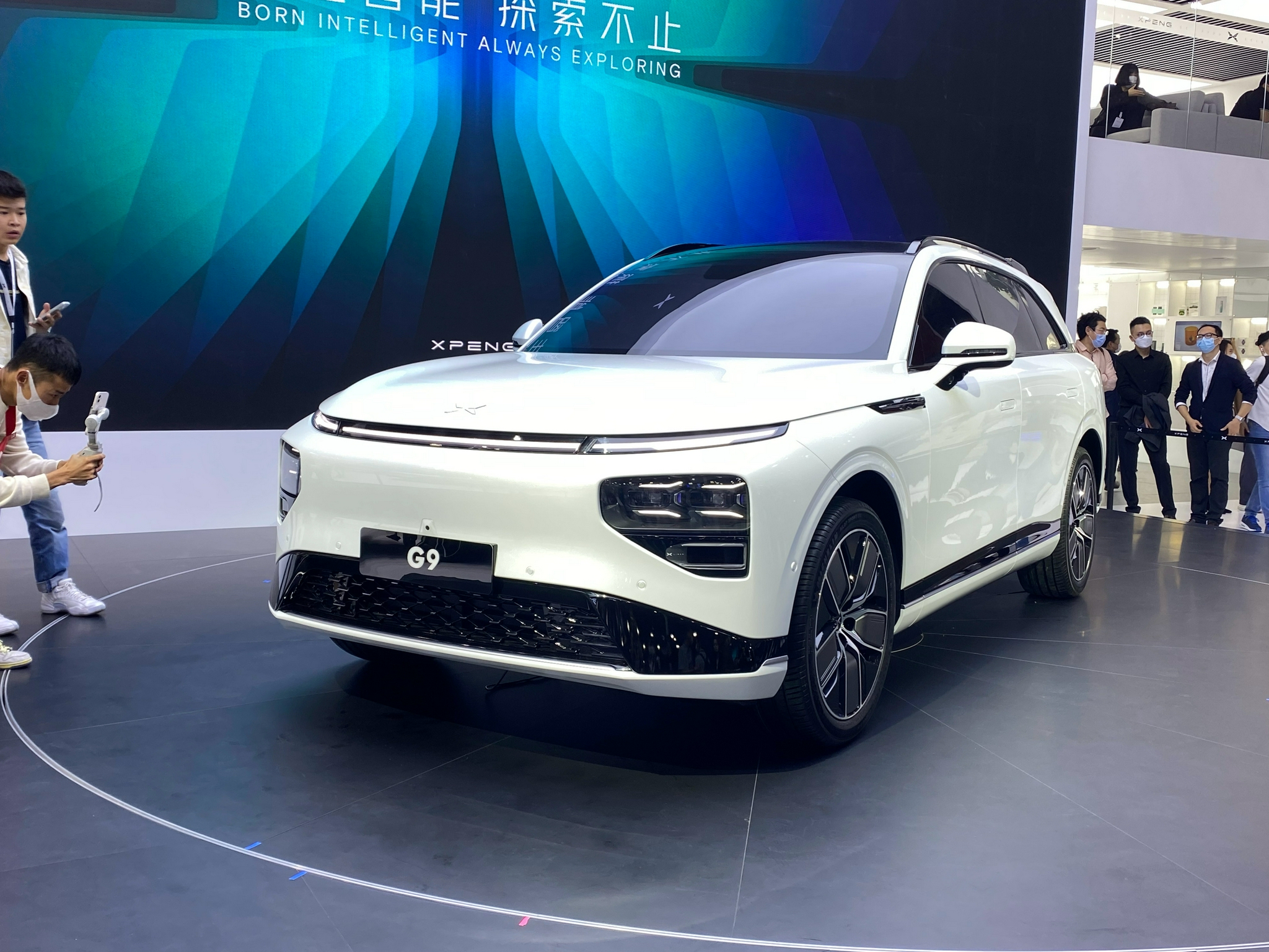 小鹏g9亮相2021广州车展啦