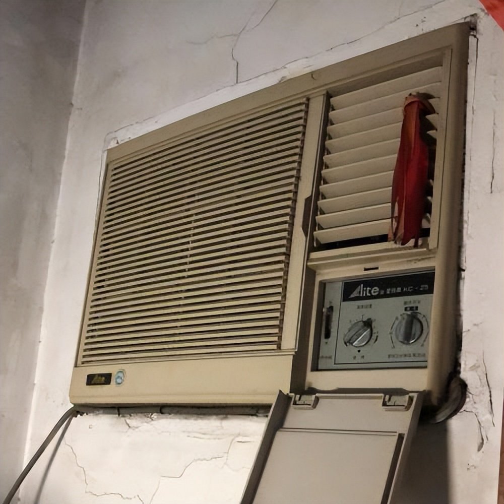 为什么香港还在普遍使用“窗机”？不仅因为便宜，更是因为现实！|空调|麻烦|机位_新浪新闻